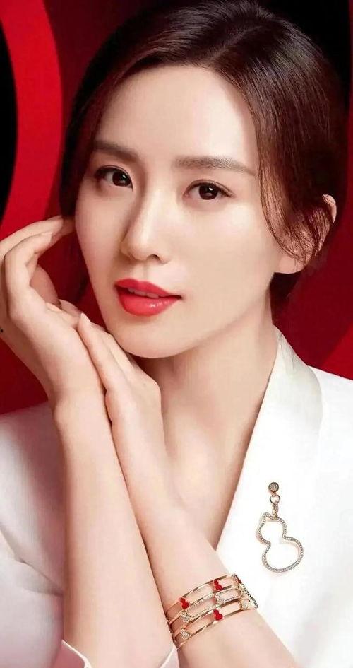 高清明星图片,揭秘明星私照中的魅力瞬间